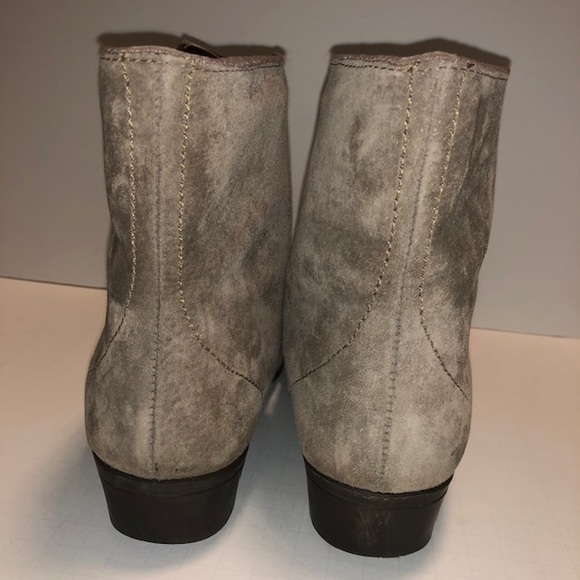 Genuine Leather Hush Puppy Boots - Picture 3 of 7